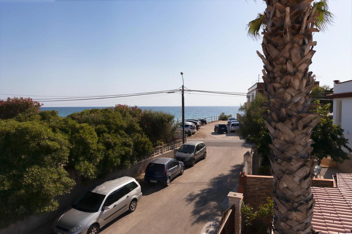 Villa Ammare Marina di Lizzano Bagian luar foto